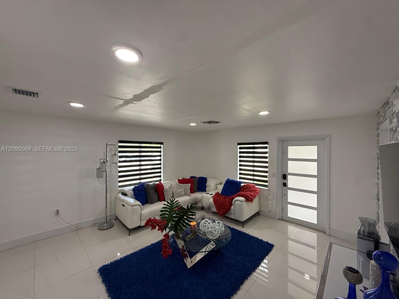 10516 NW 36th Place