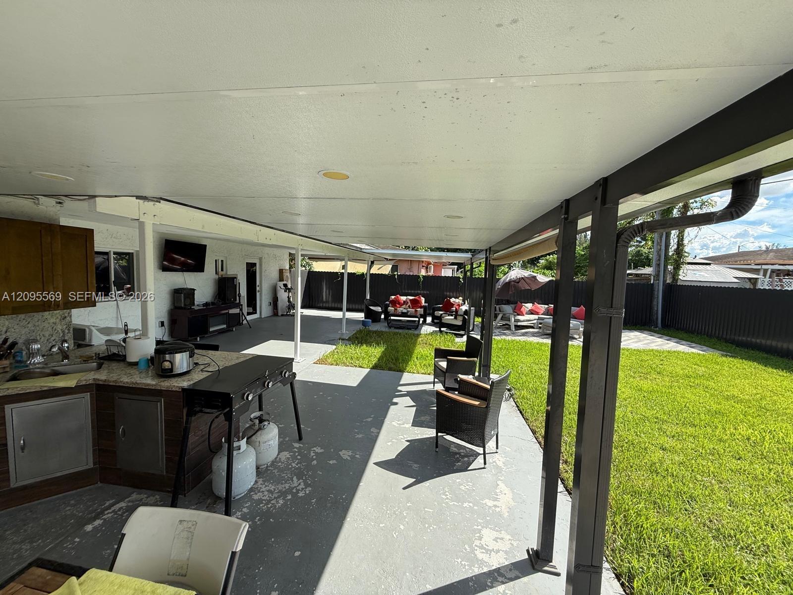 10516 NW 36th Place