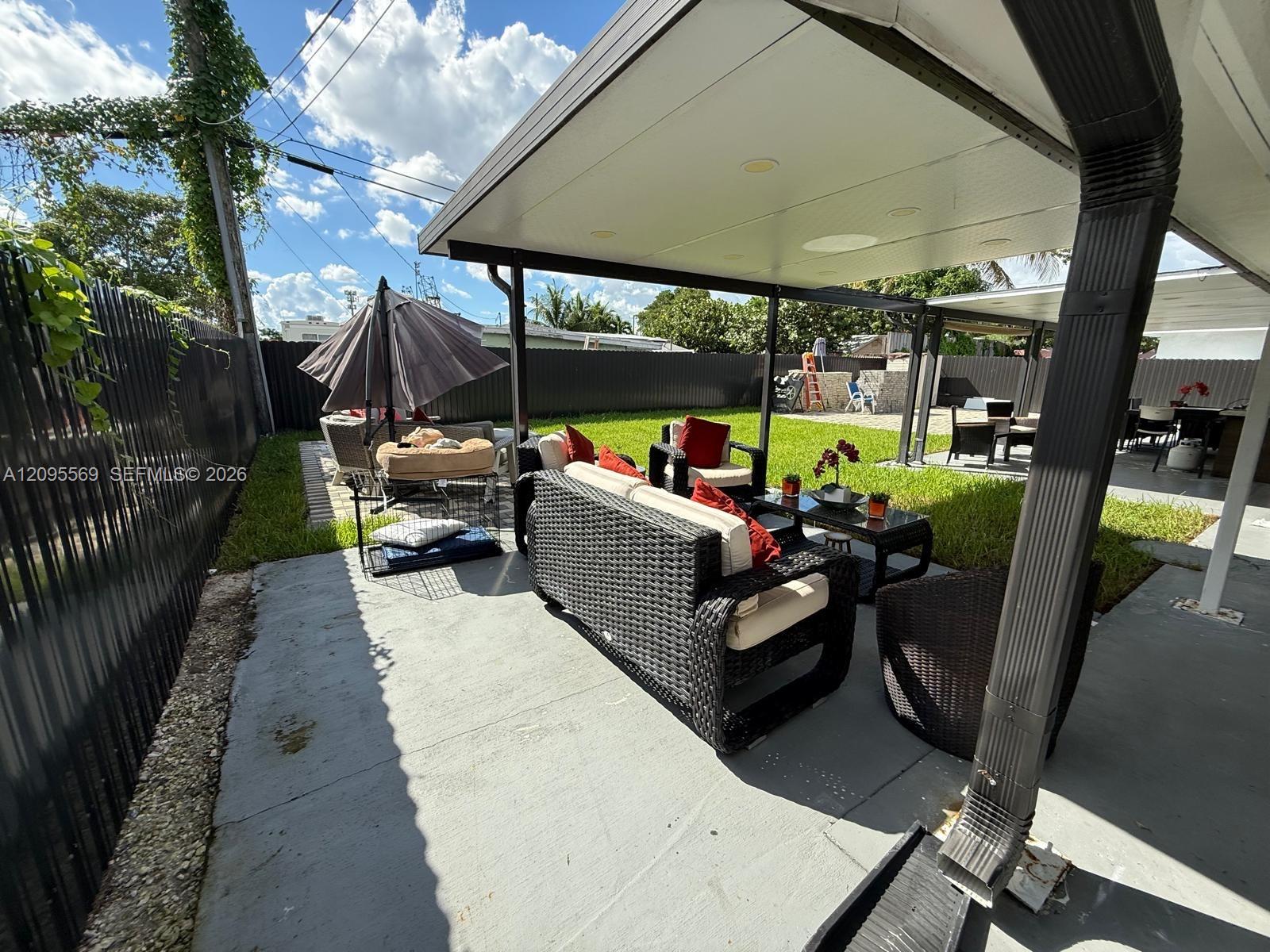 10516 NW 36th Place