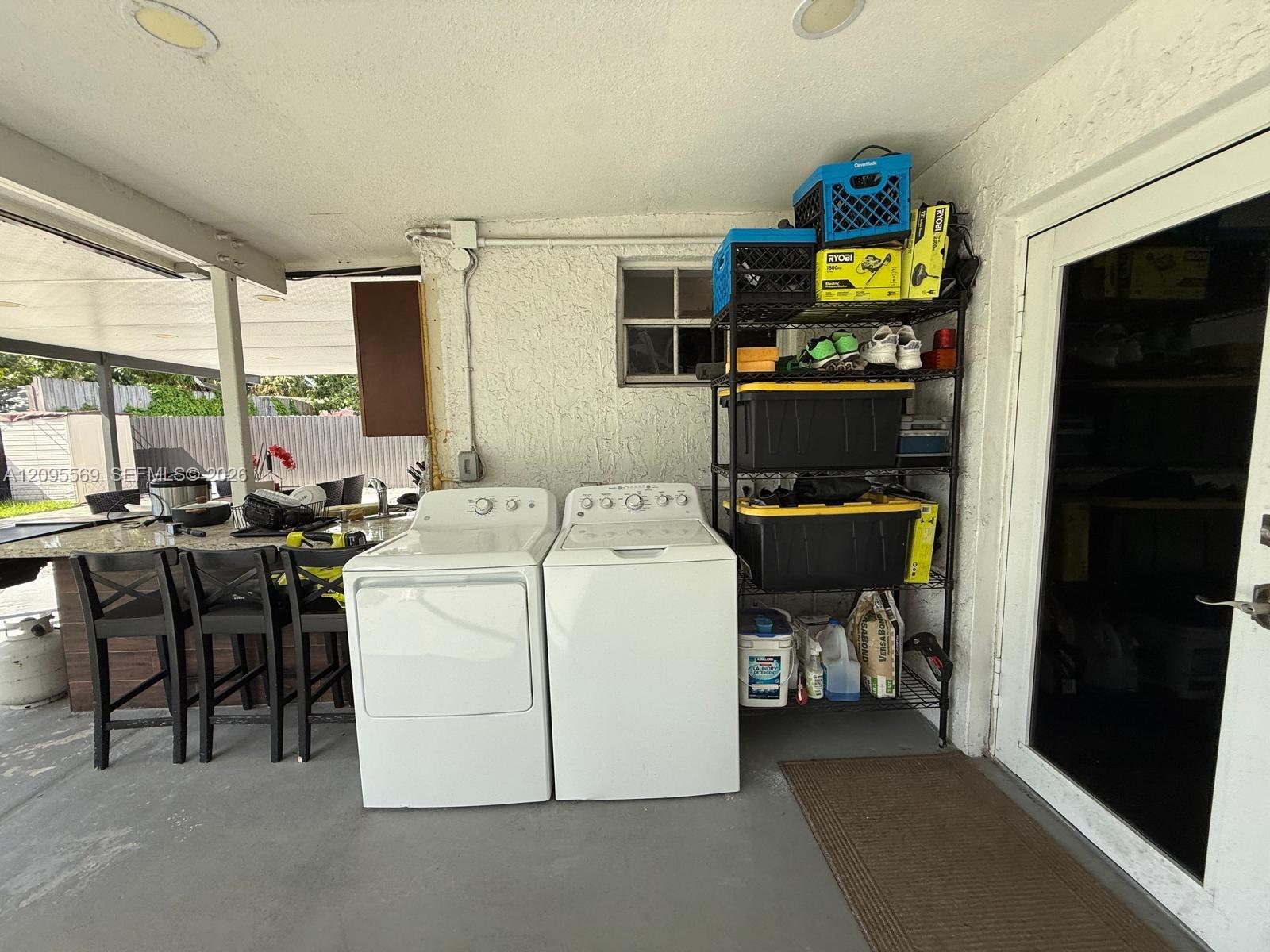10516 NW 36th Place