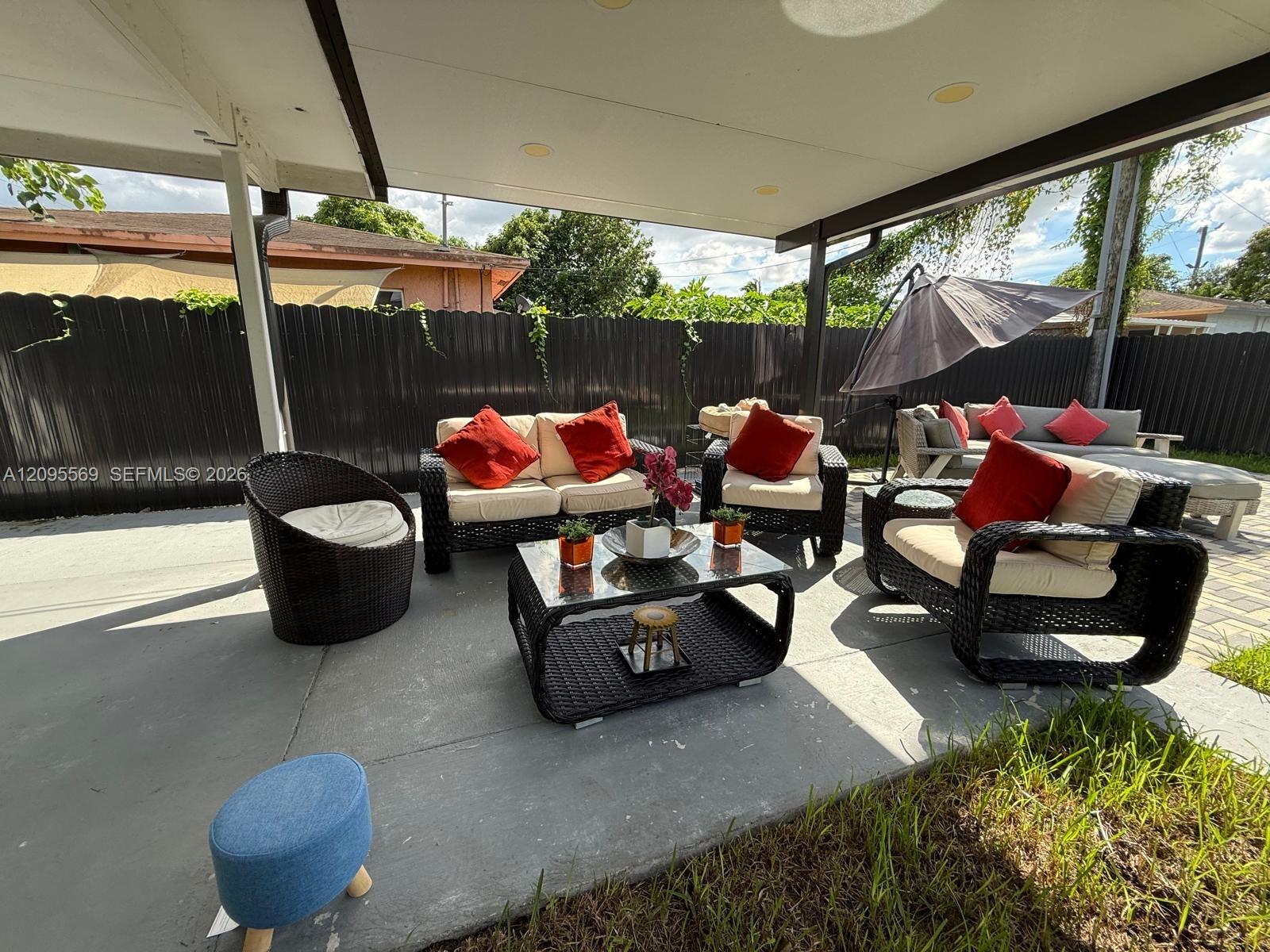 10516 NW 36th Place