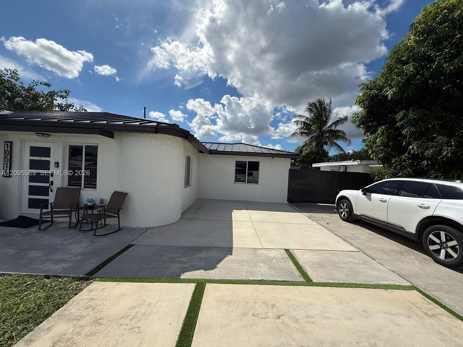 10516 NW 36th Place