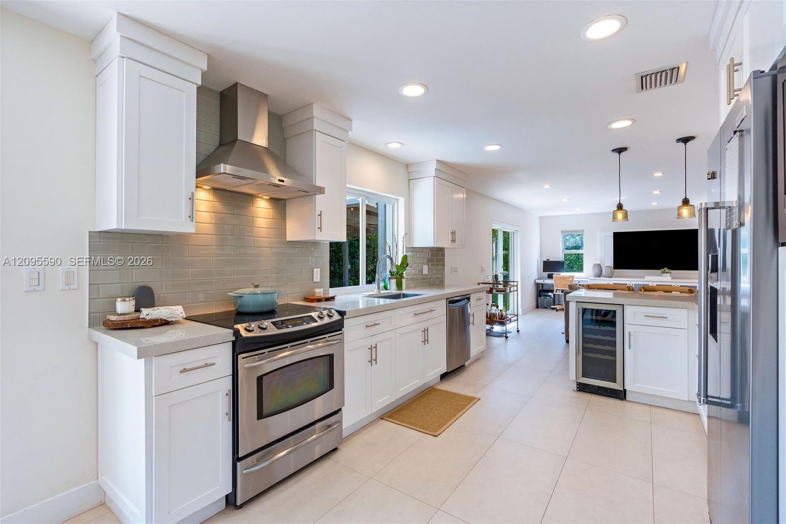 8610 SW 47th Street