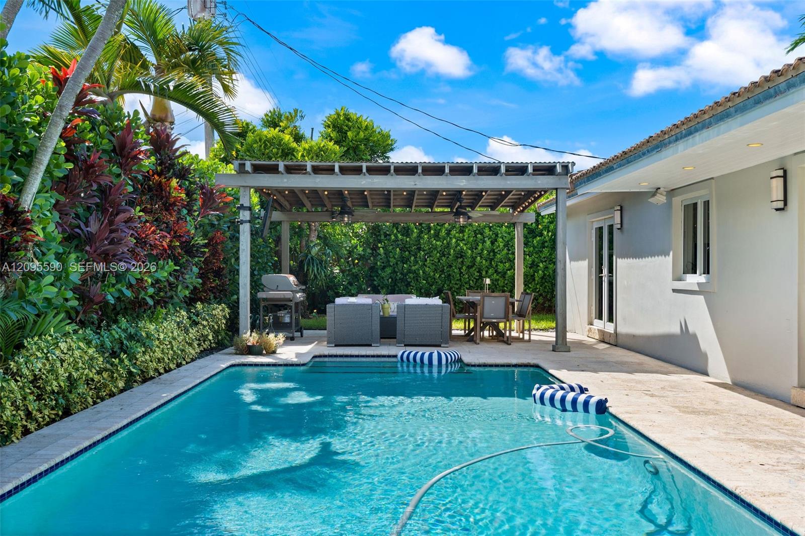 8610 SW 47th Street
