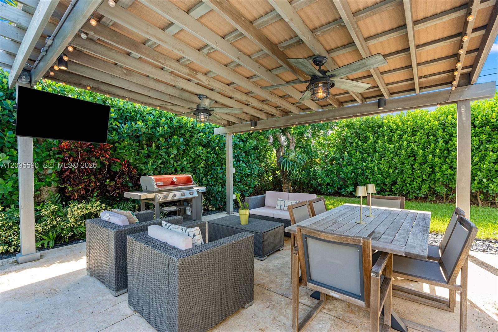 8610 SW 47th Street