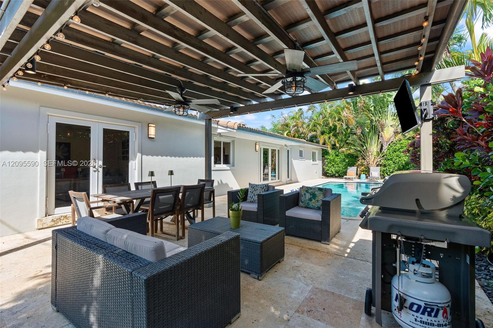 8610 SW 47th Street