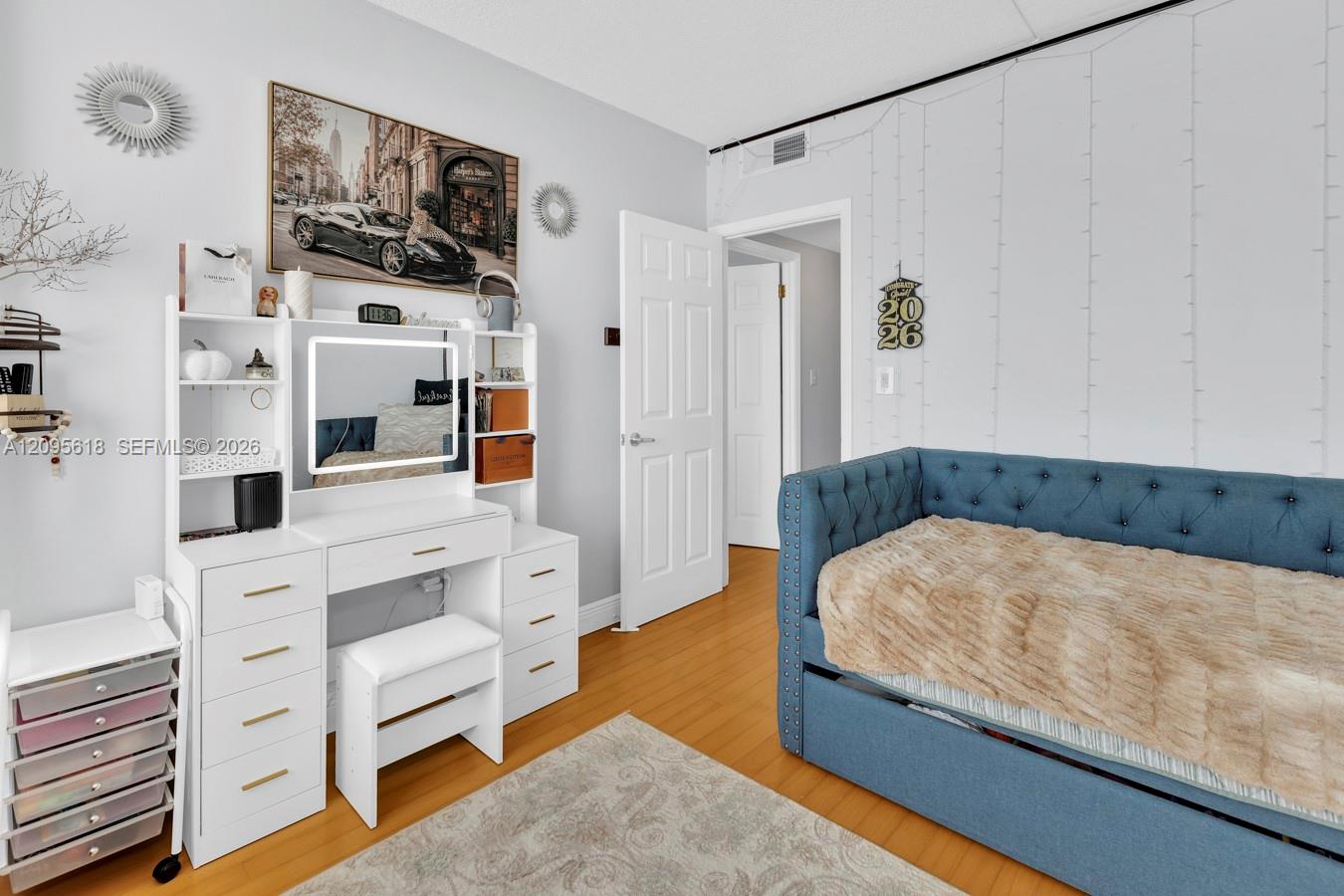 1985 S Ocean Drive gallery image #26