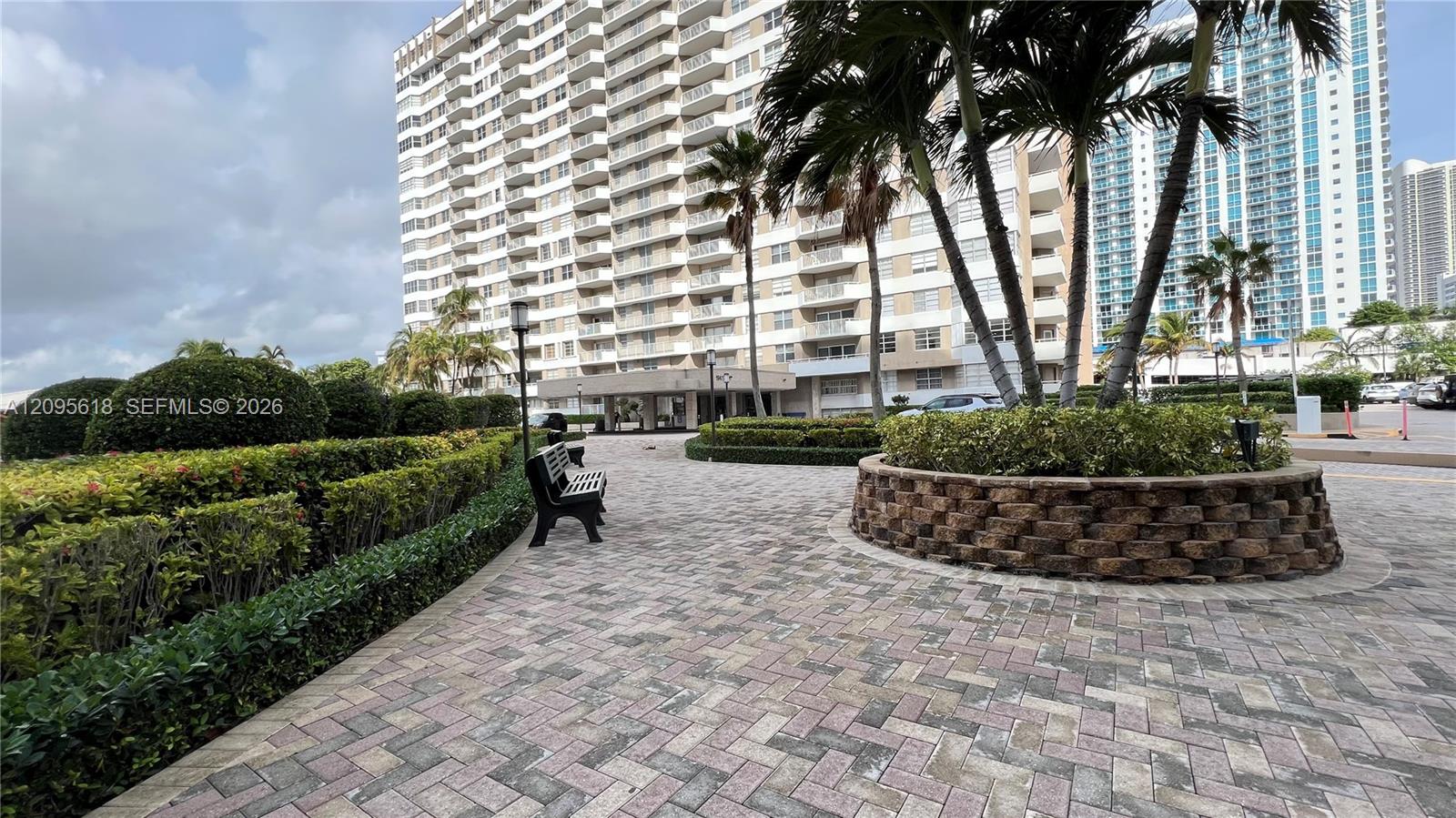 1985 S Ocean Drive gallery image #57