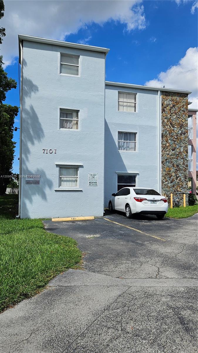 7101 SW 89th Court