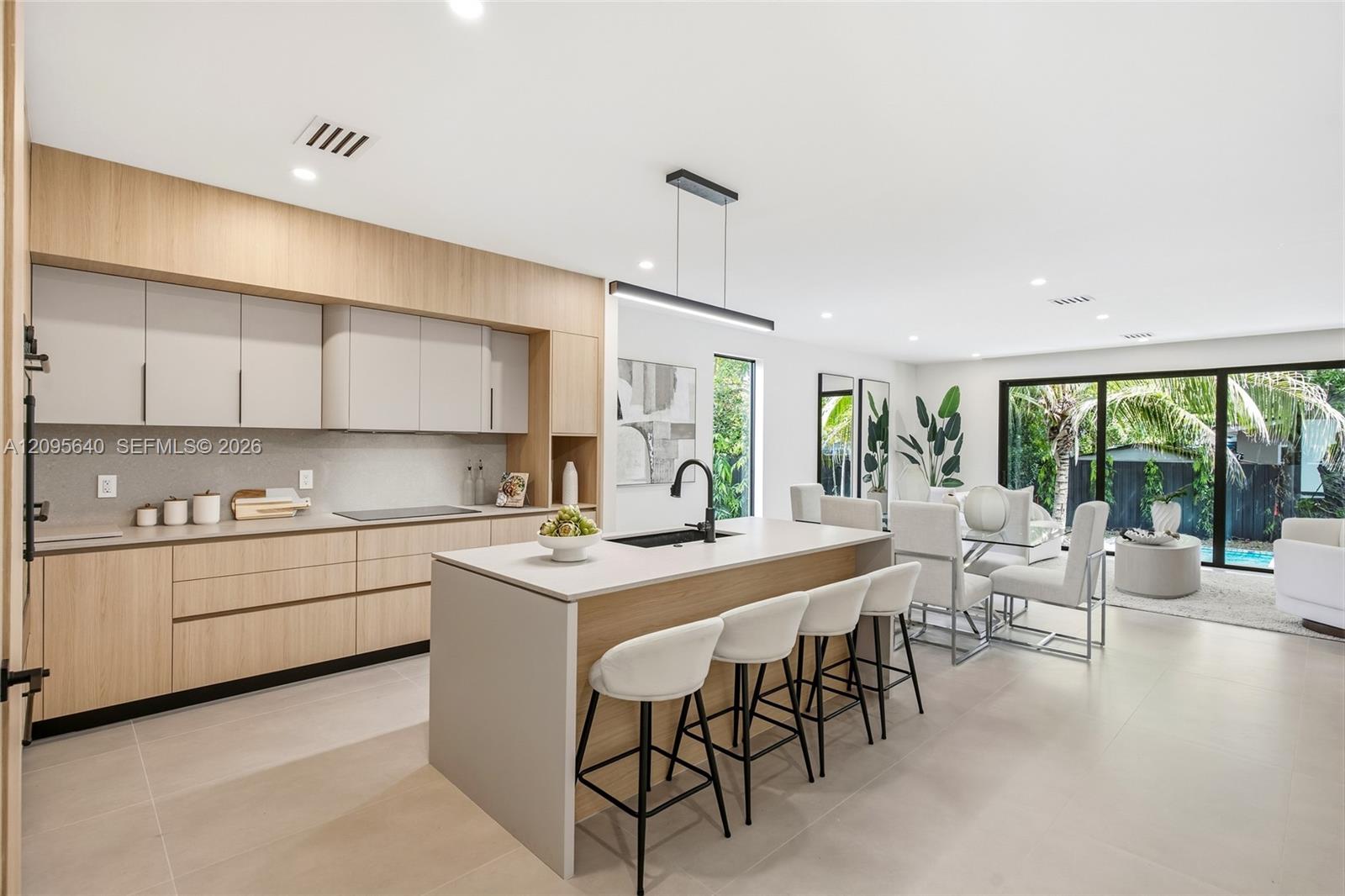 2619 SW 31st Place