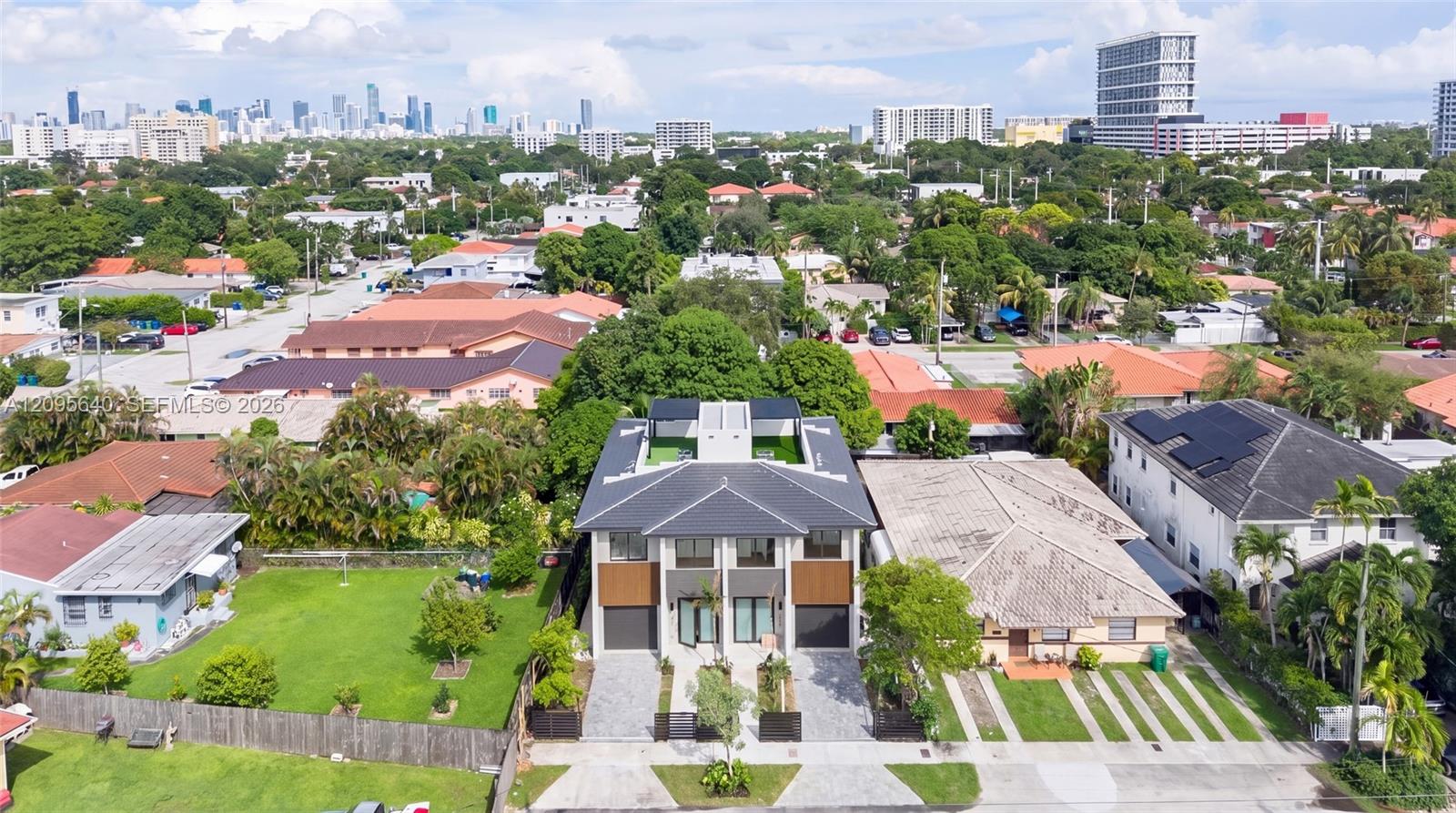 2619 SW 31st Place