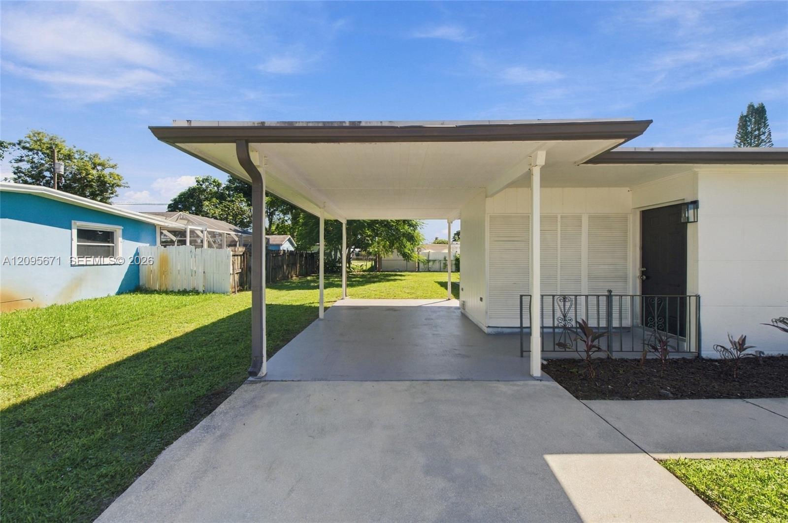 1944 Baythorne Road