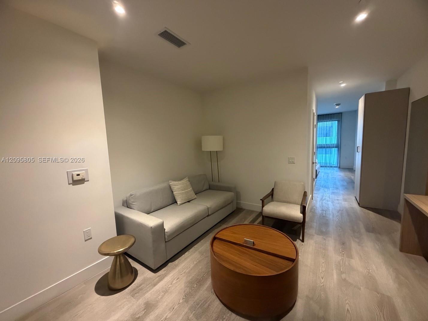 229 SW 9th Street