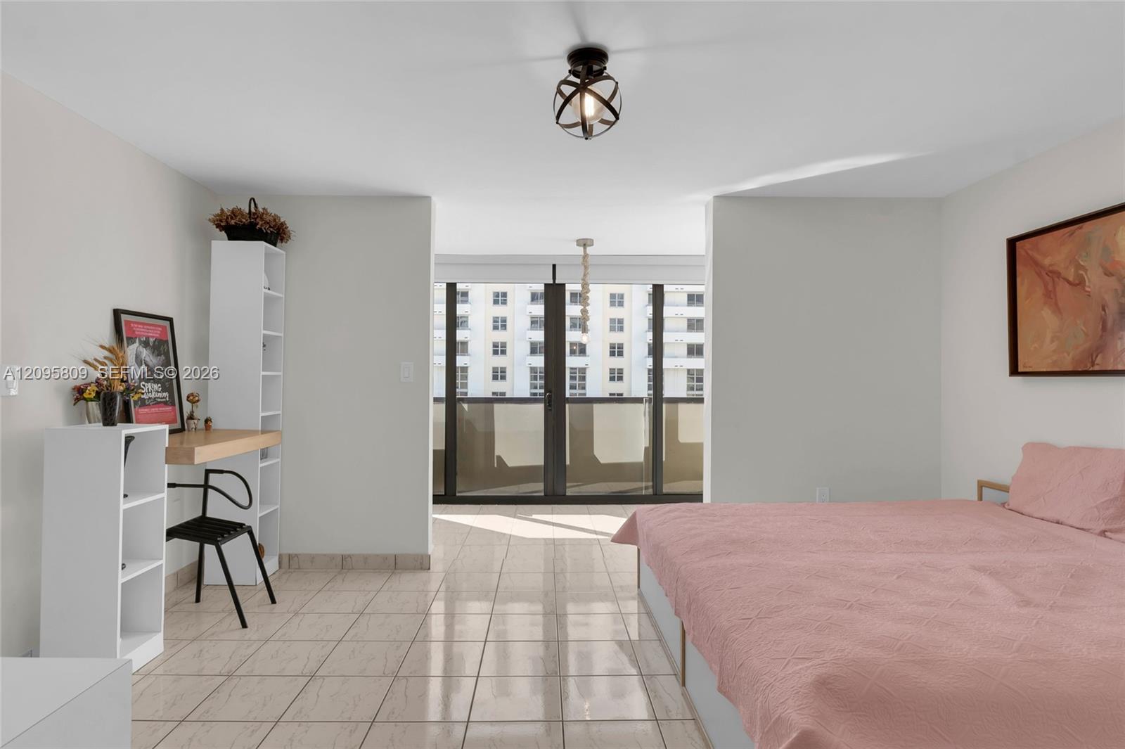 1623 Collins Avenue gallery image #21