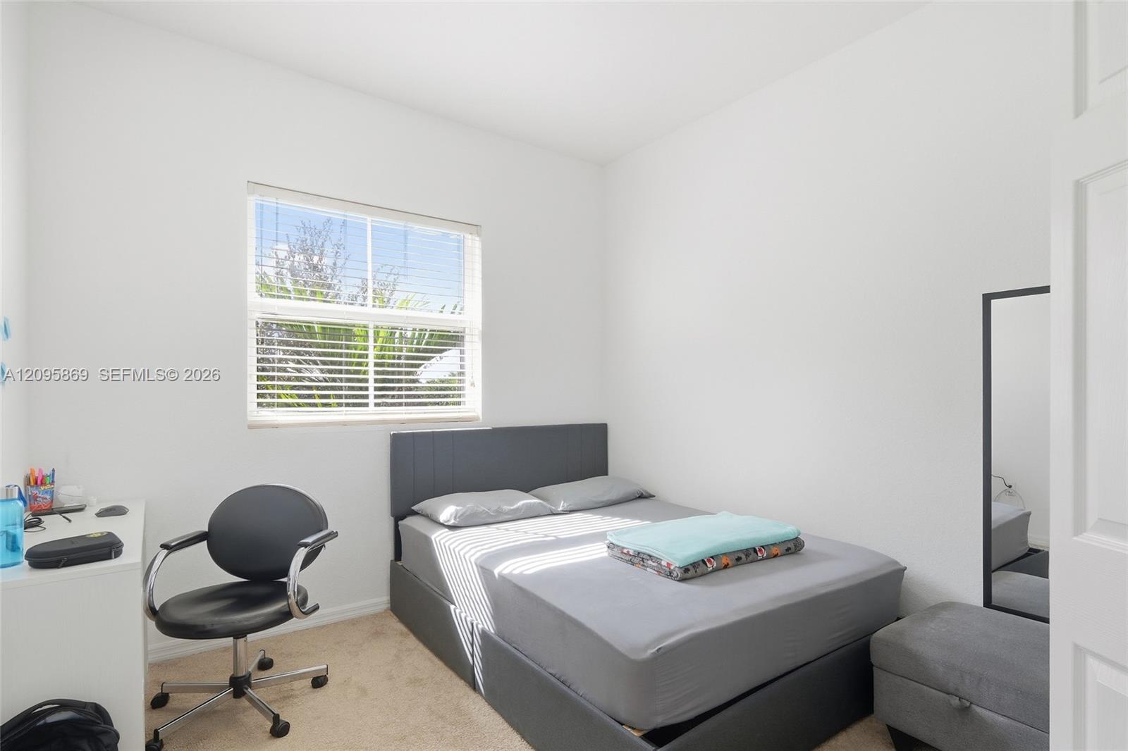 10870 NW 88th Terrace