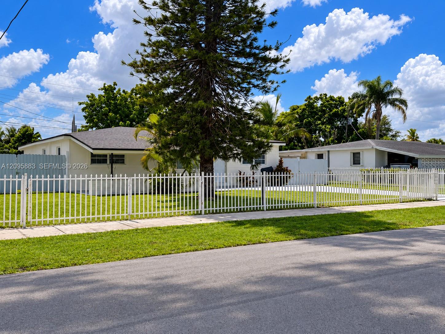 710 NW 176th Terrace