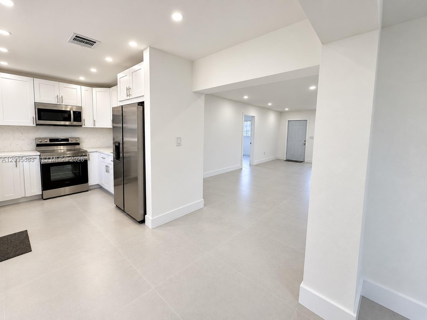 710 NW 176th Terrace