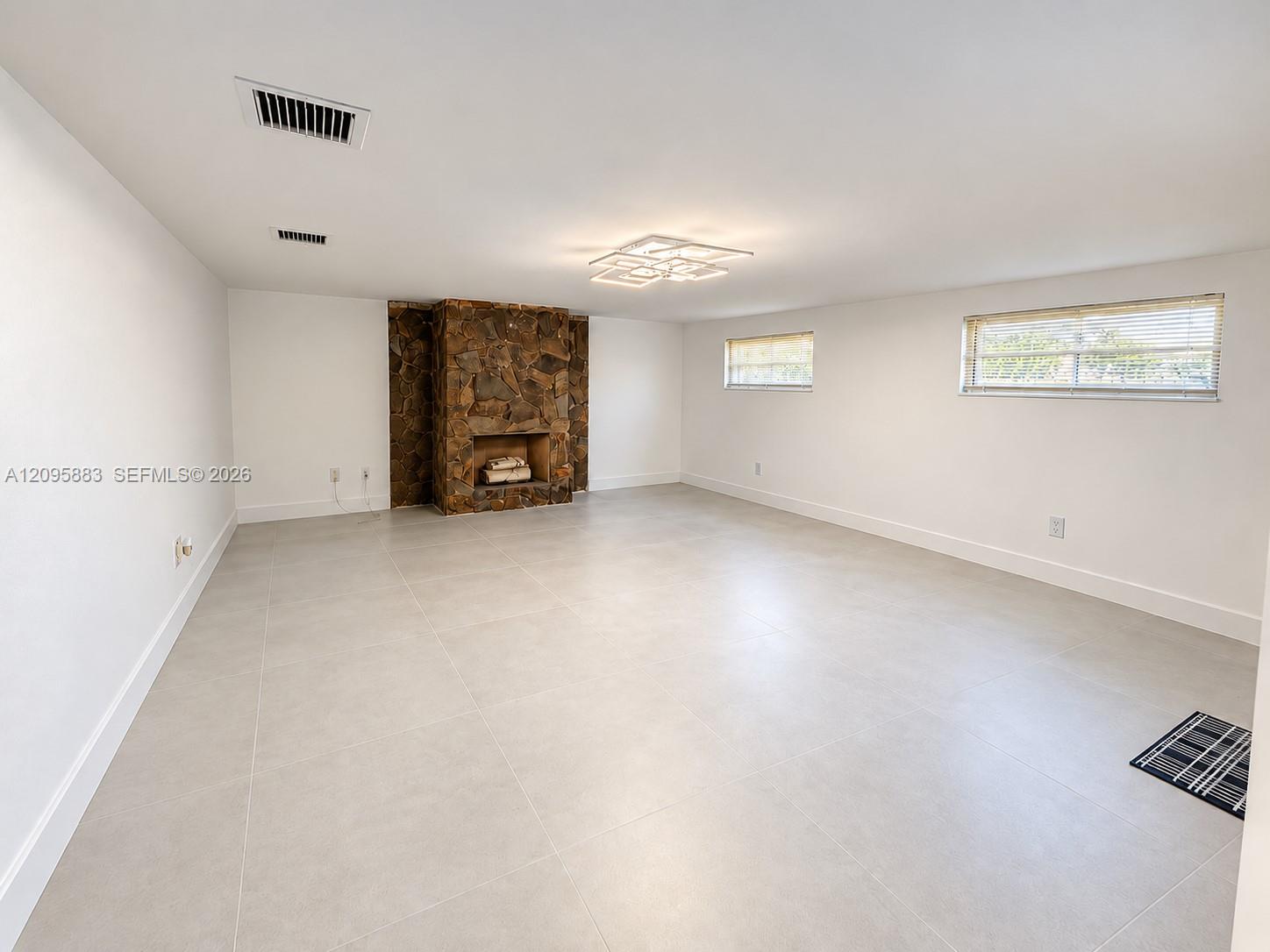 710 NW 176th Terrace