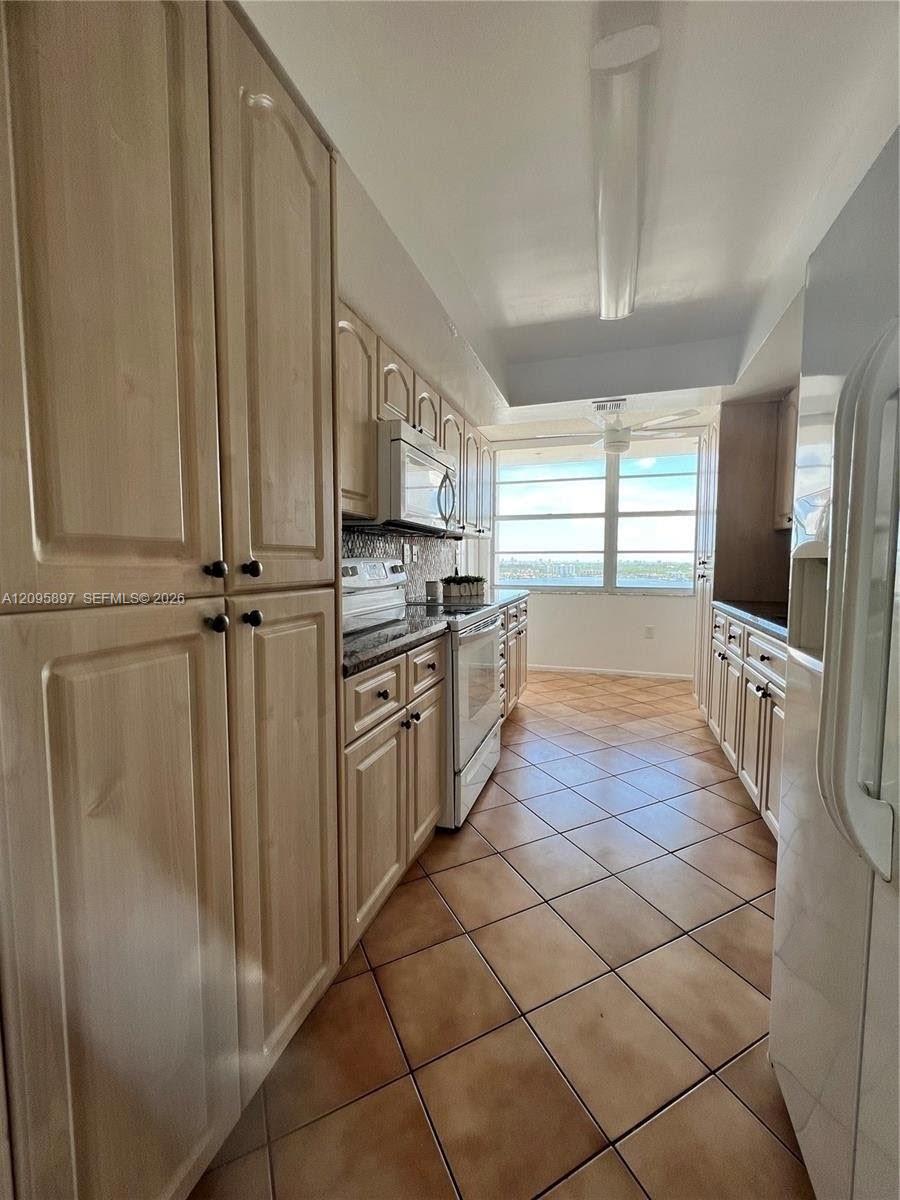18031 Biscayne Boulevard