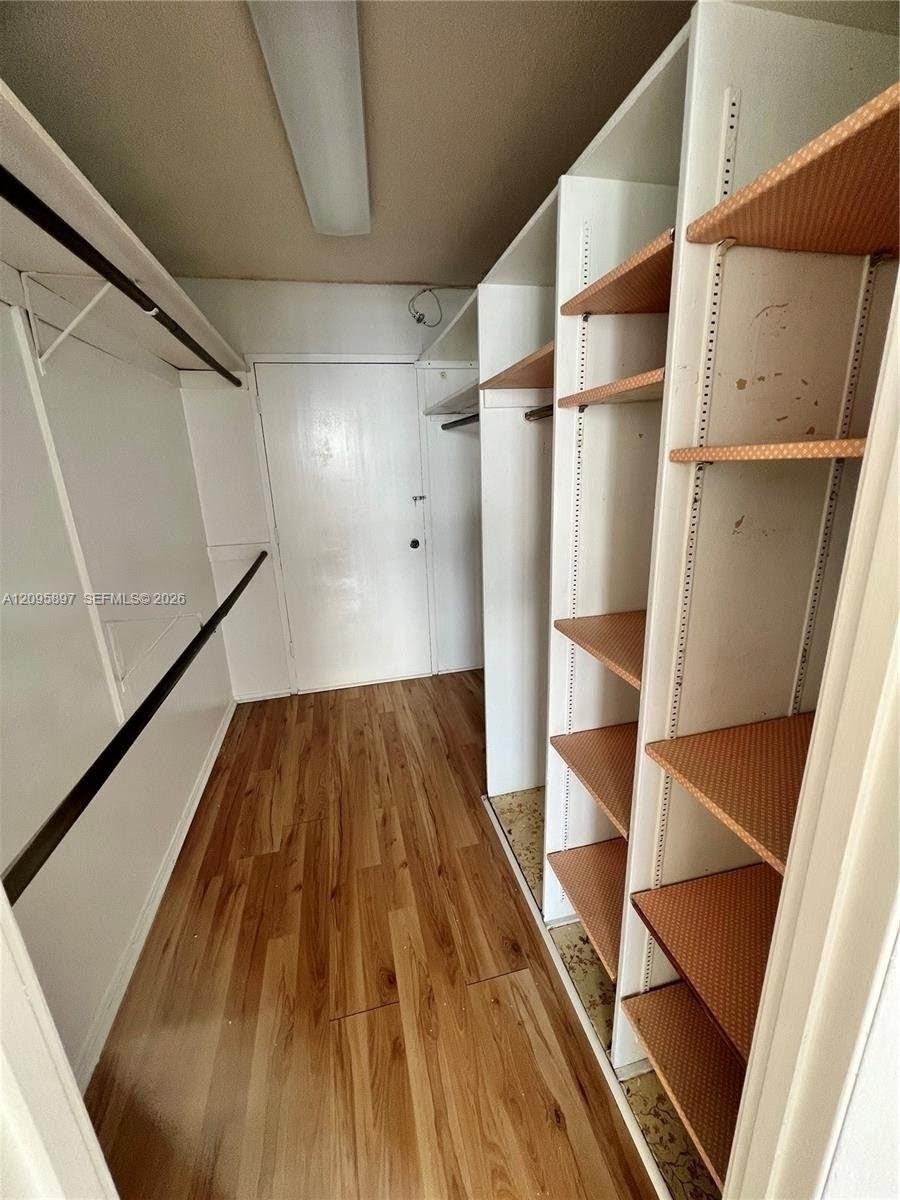 18031 Biscayne Boulevard