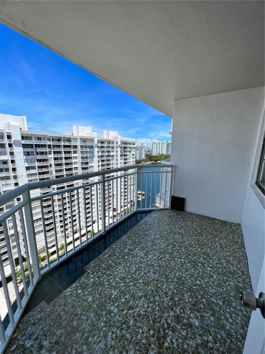 18031 Biscayne Boulevard