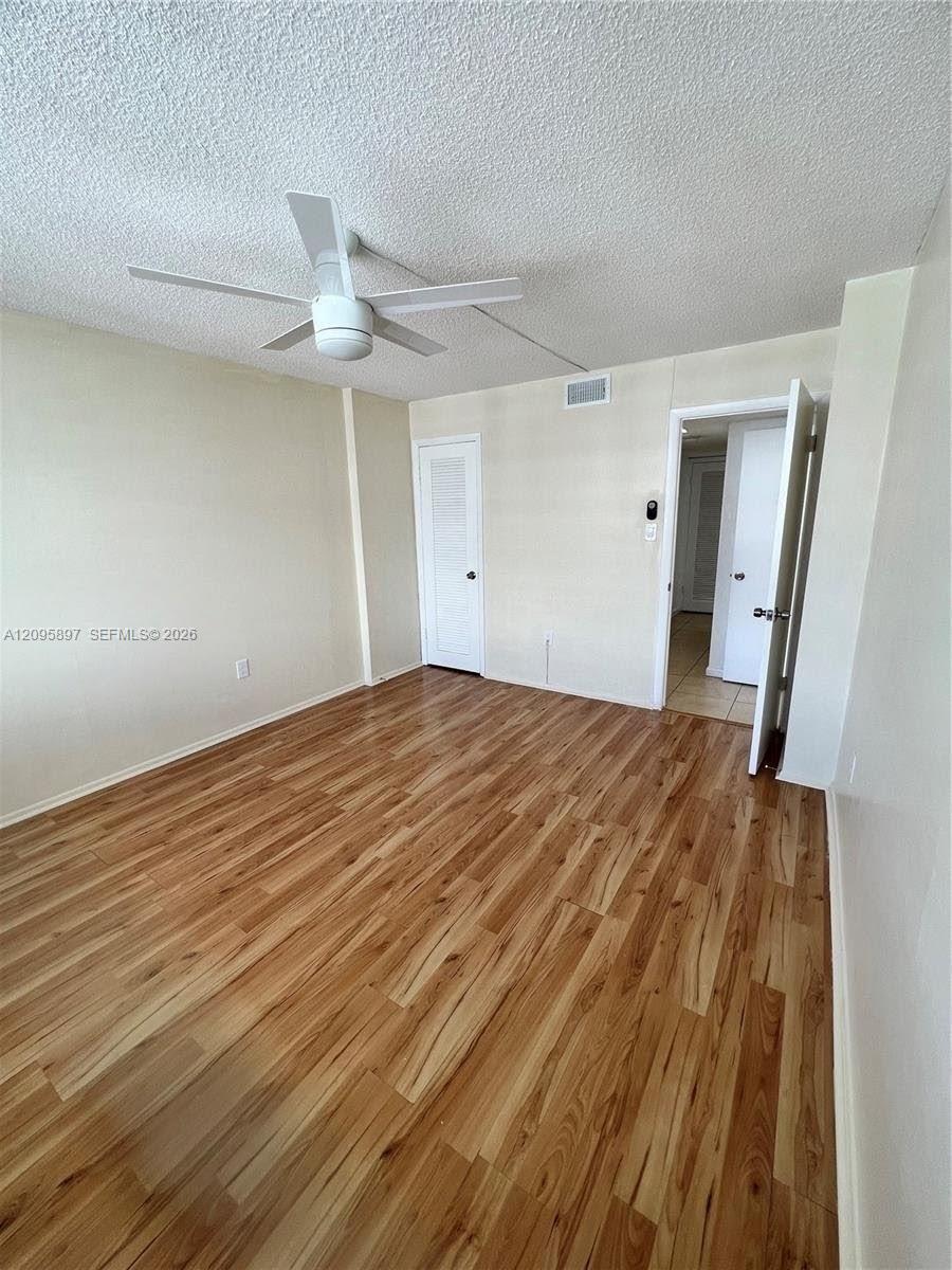 18031 Biscayne Boulevard