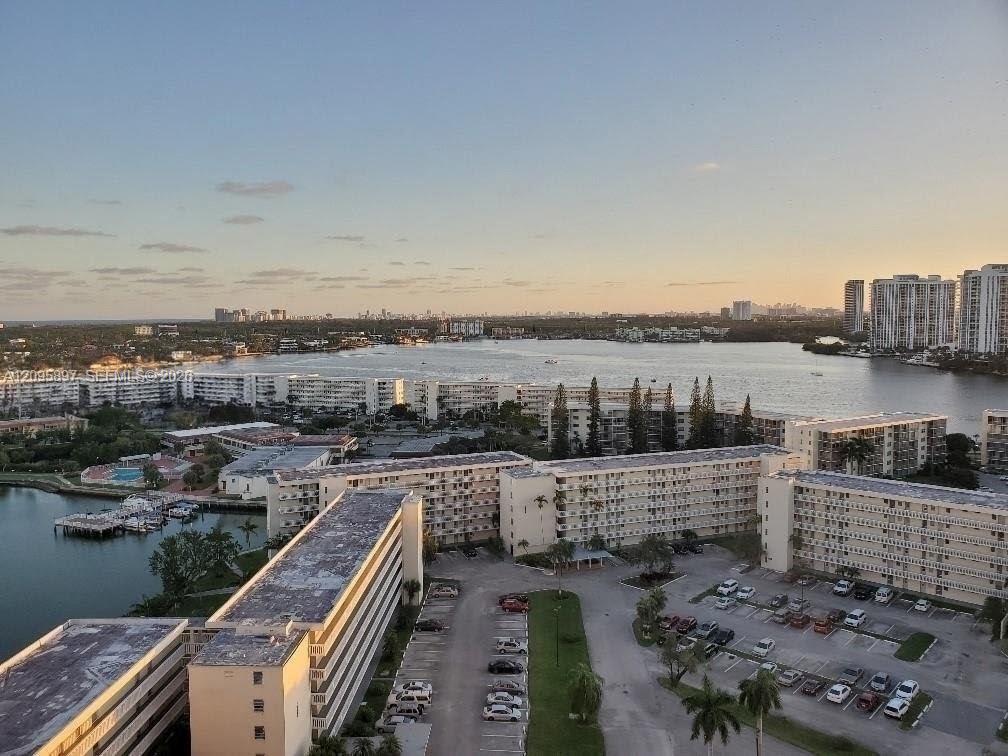 18031 Biscayne Boulevard