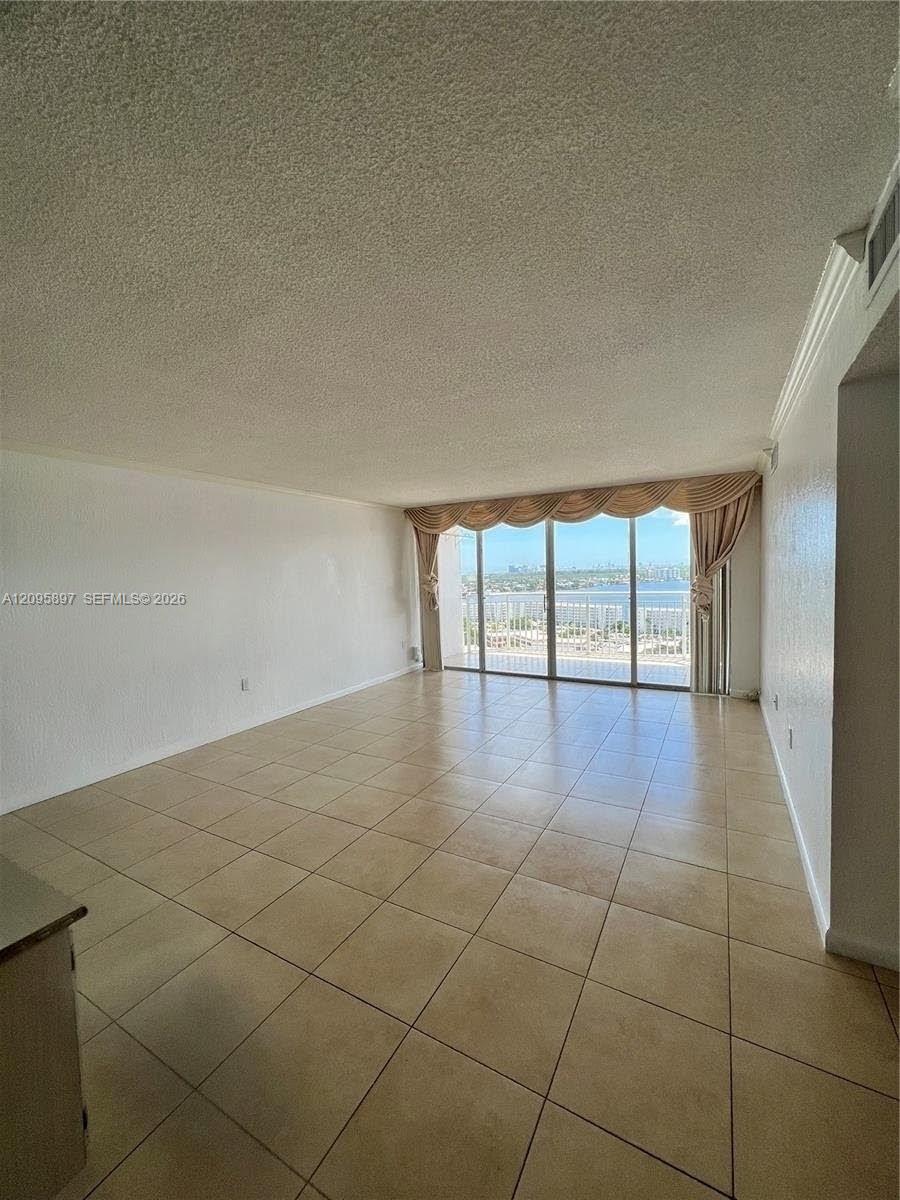 18031 Biscayne Boulevard