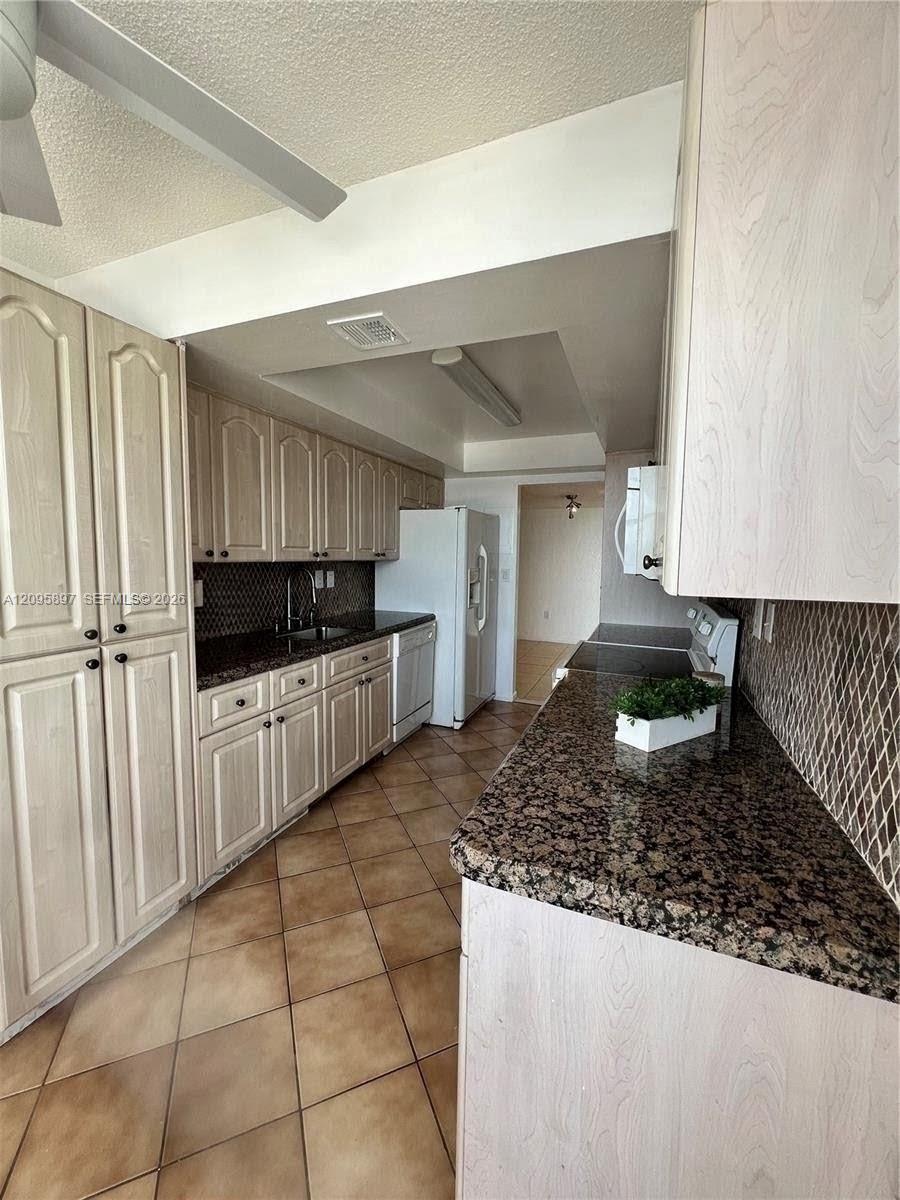 18031 Biscayne Boulevard