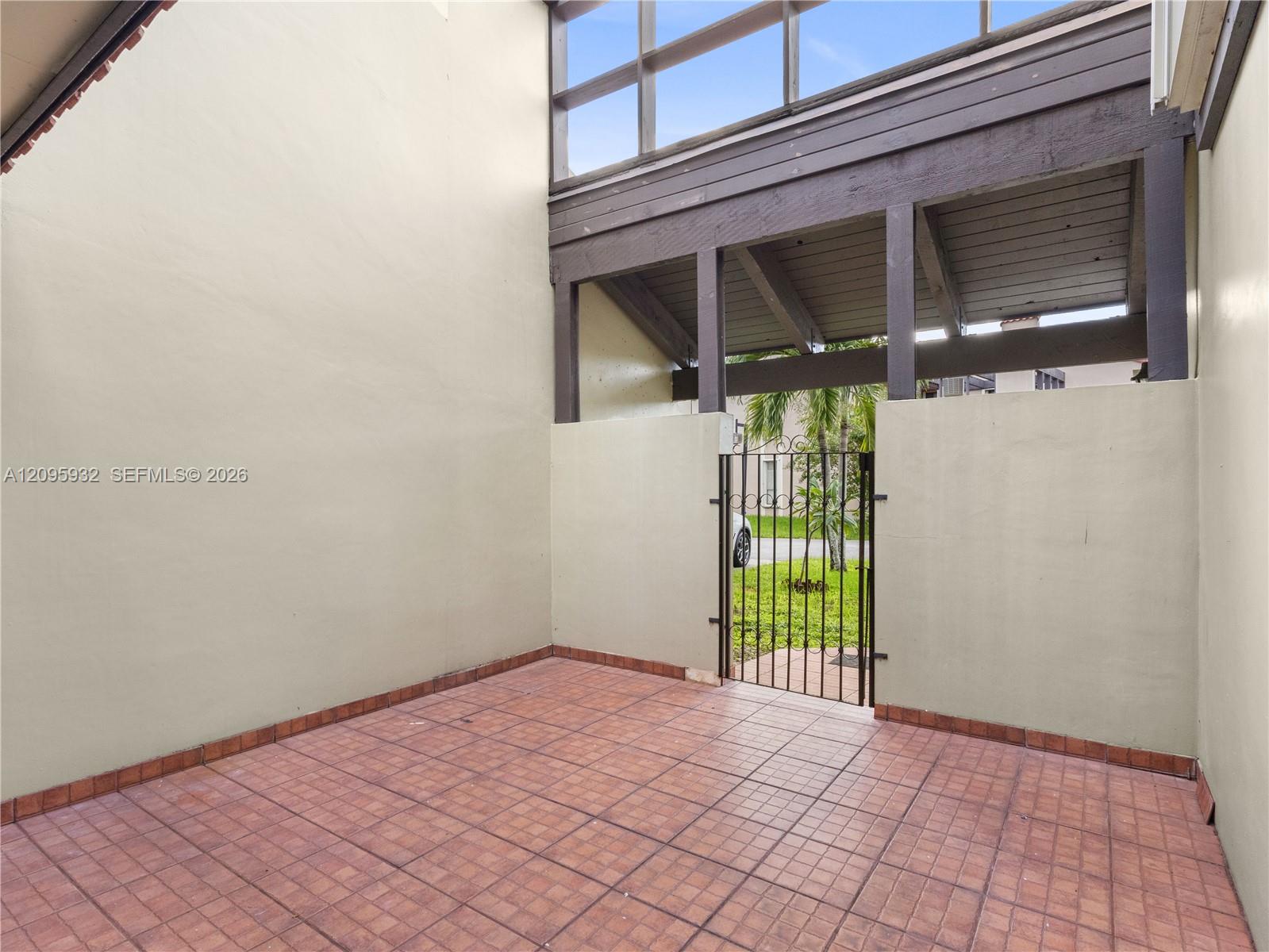 3325 Torremolinos Avenue