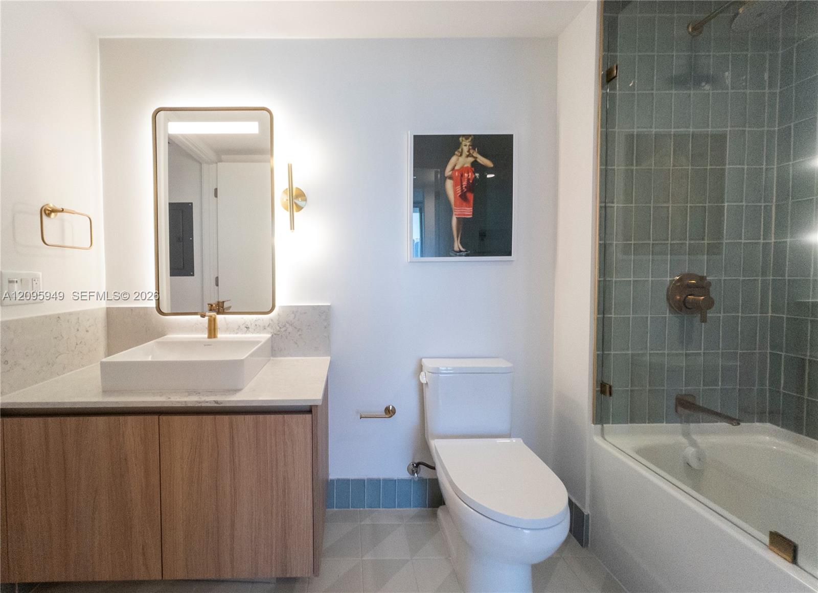 159 NE 6th Street gallery image #11