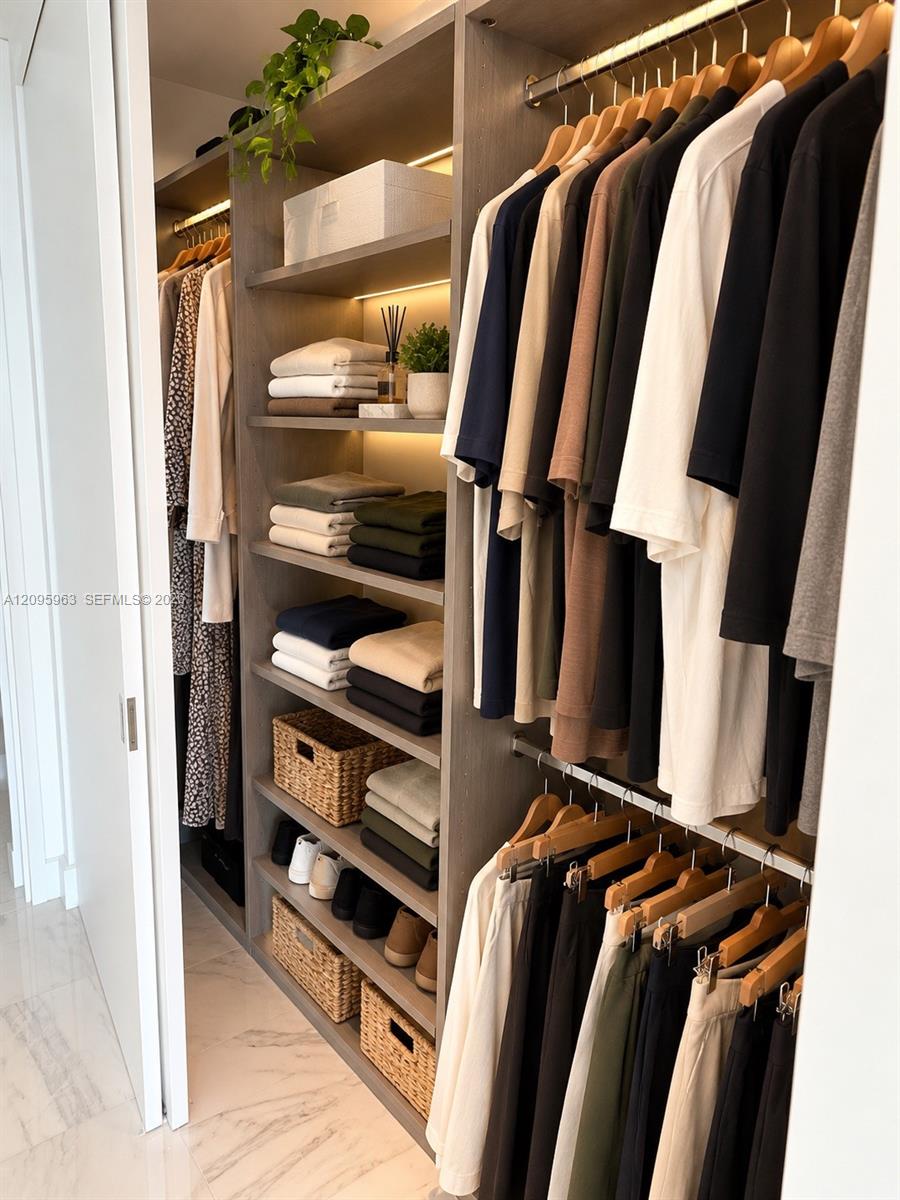 700 NE 26th Terrace