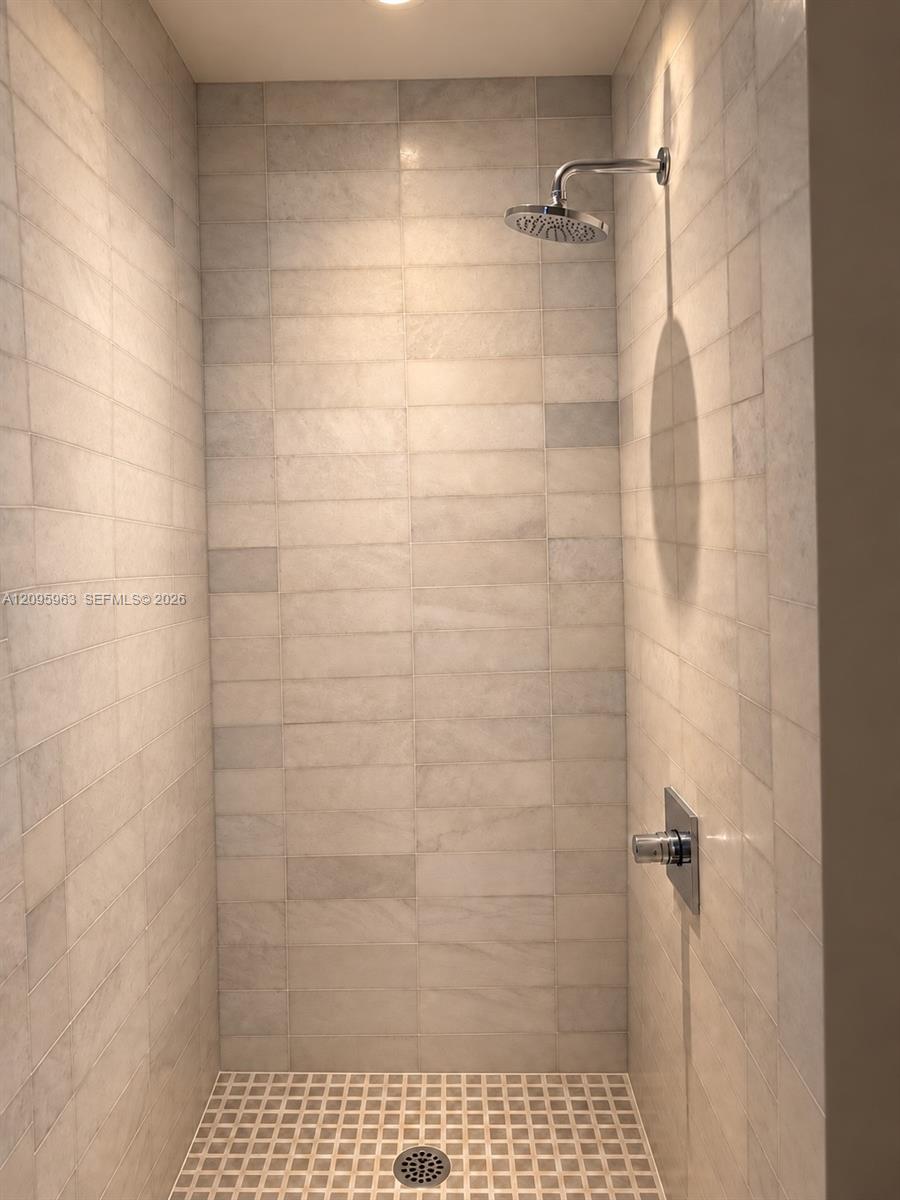 700 NE 26th Terrace