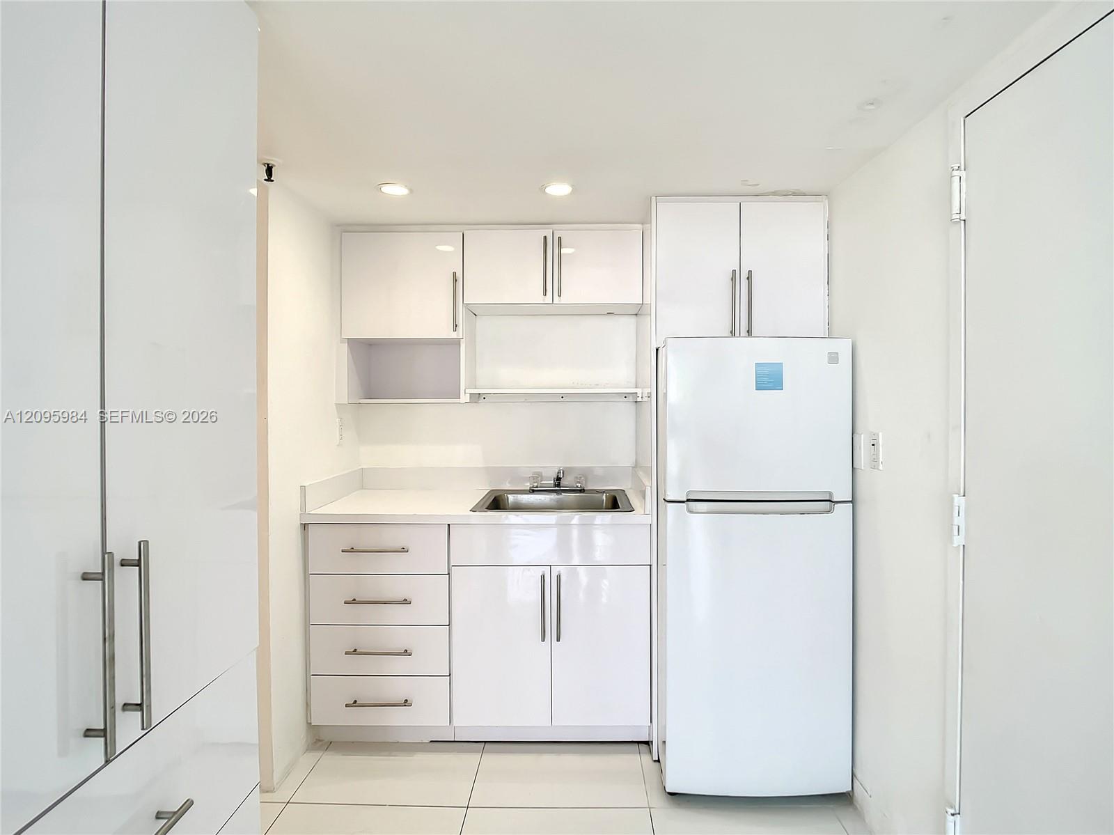 555 NE 15th Street gallery image #5