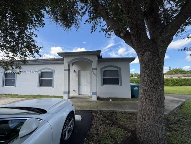 28402 SW 141st Place