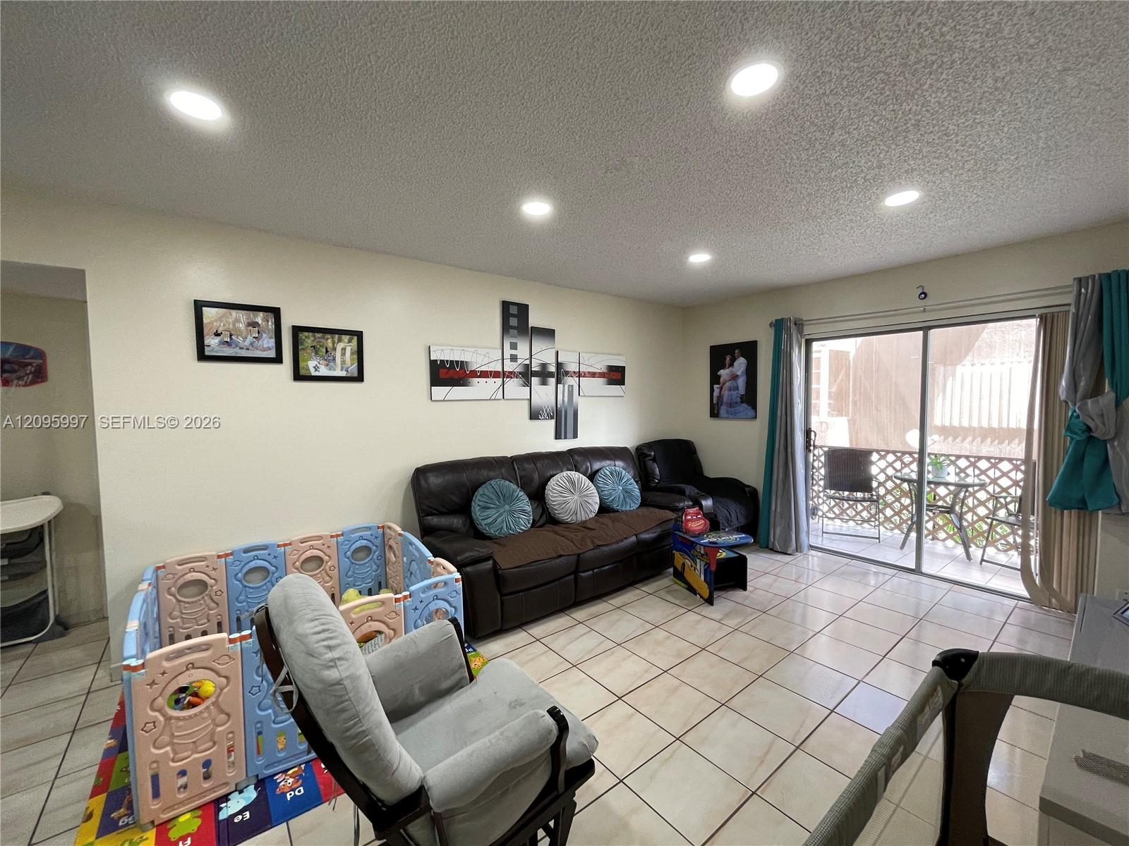 1055 W 77th Street