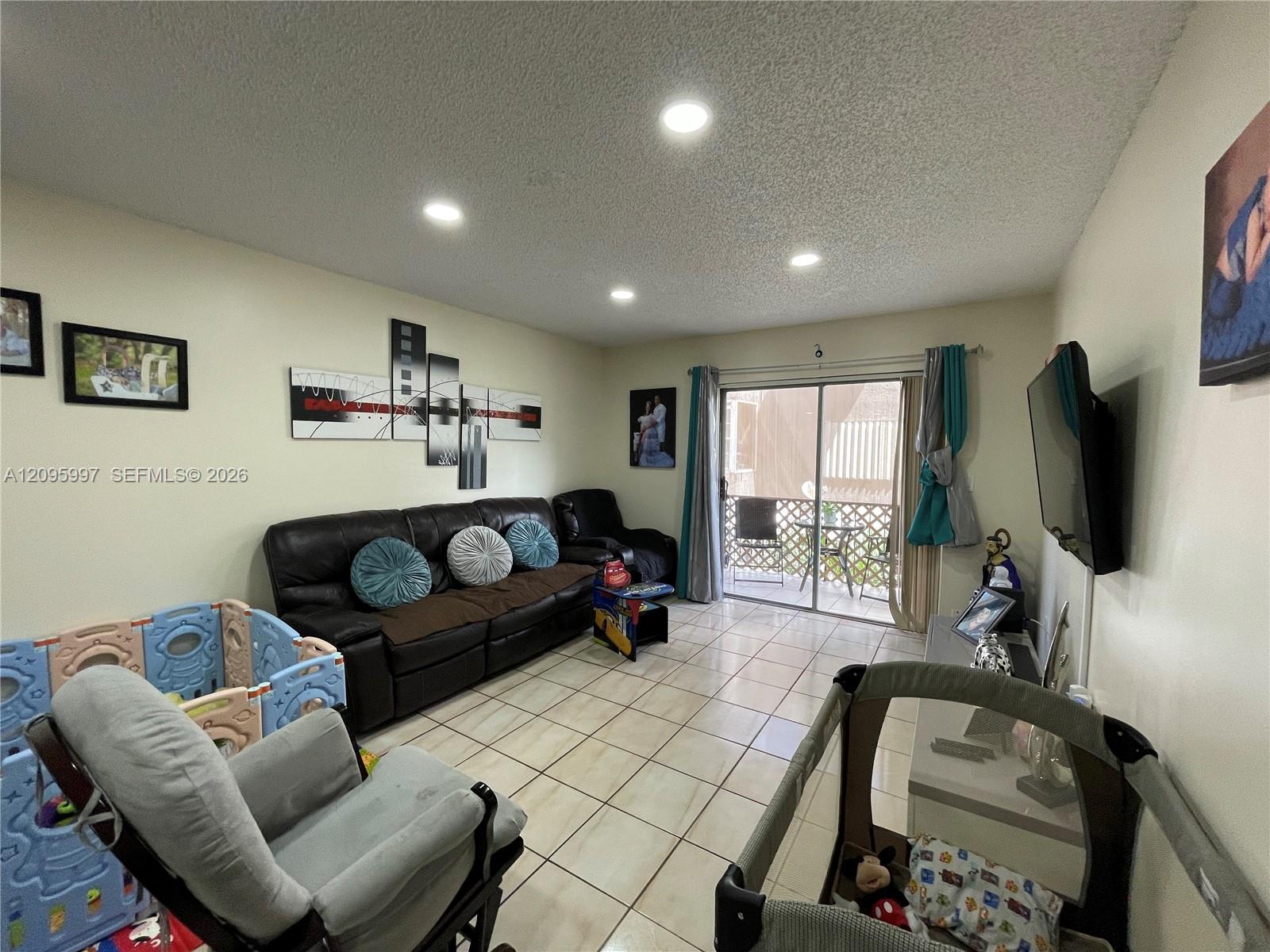 1055 W 77th Street
