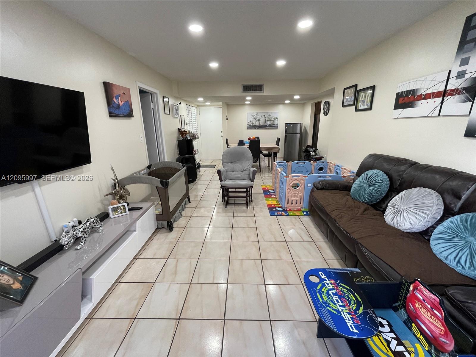 1055 W 77th Street