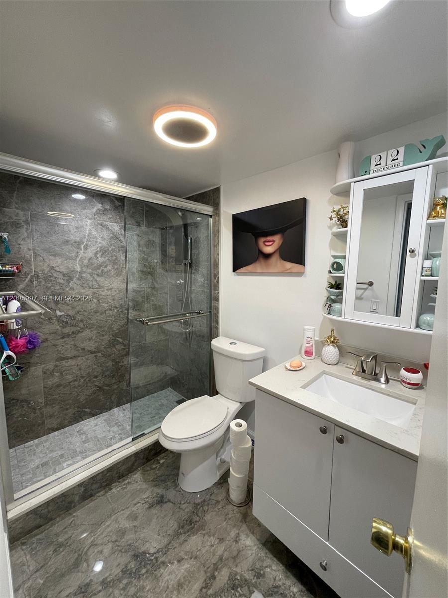1055 W 77th Street