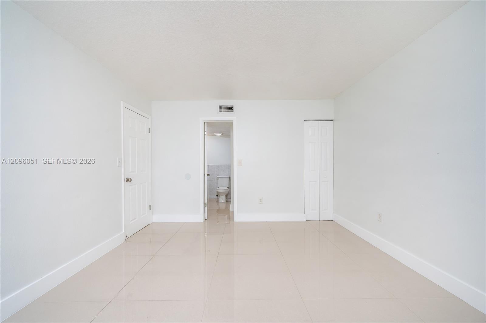 4709 NW 7th Street