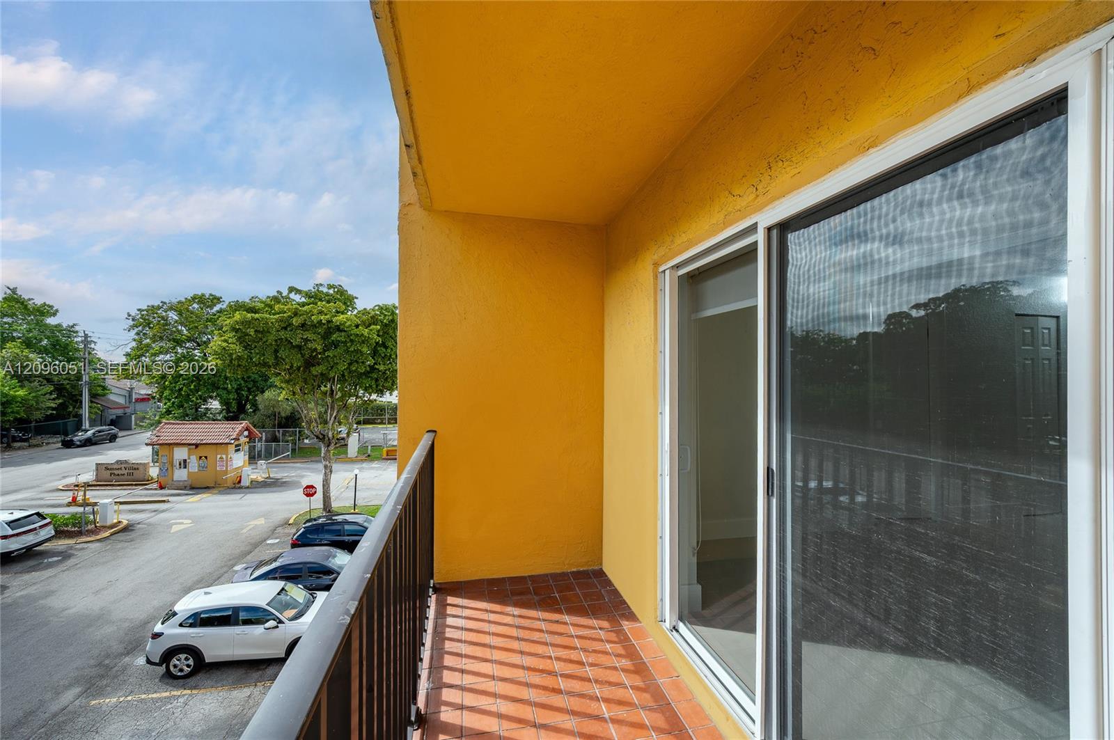 4709 NW 7th Street