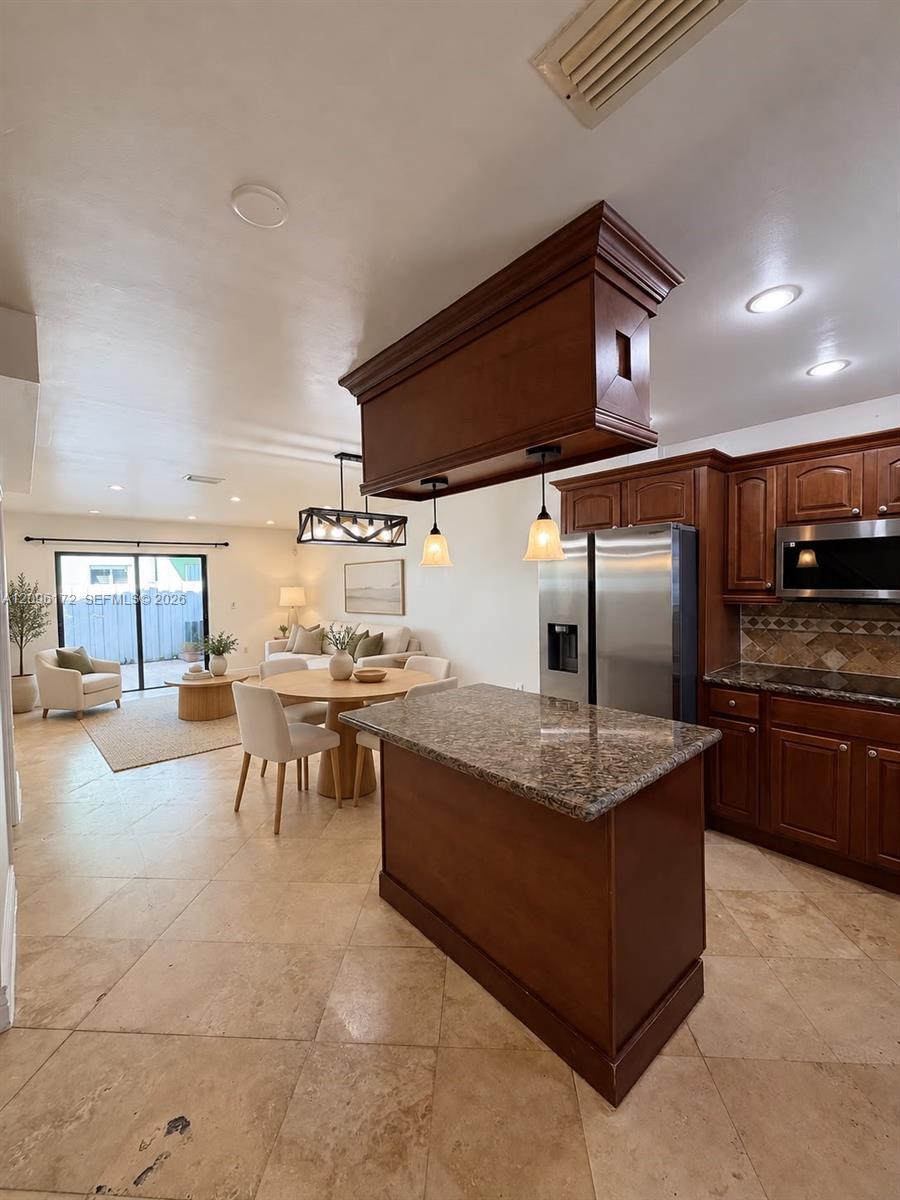 2375 W 74th Street