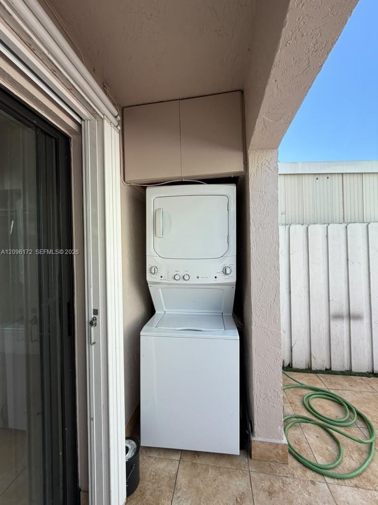 2375 W 74th Street