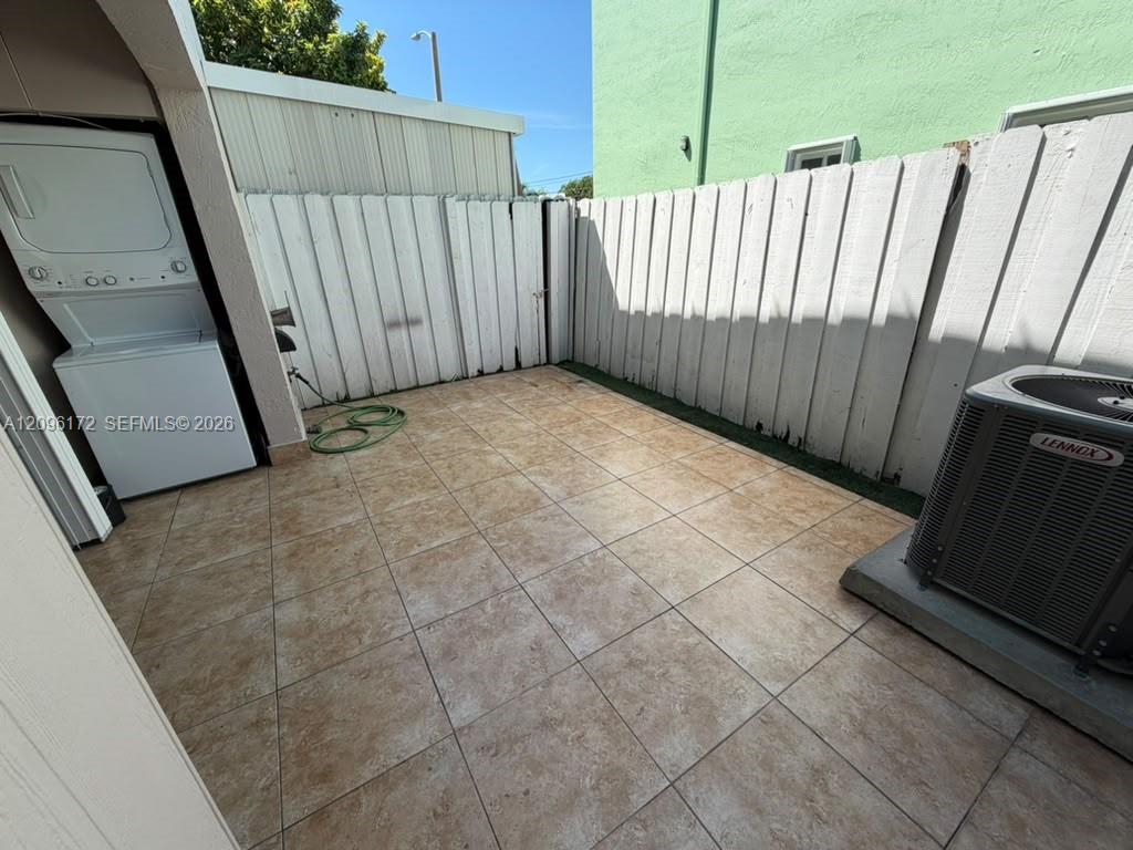 2375 W 74th Street