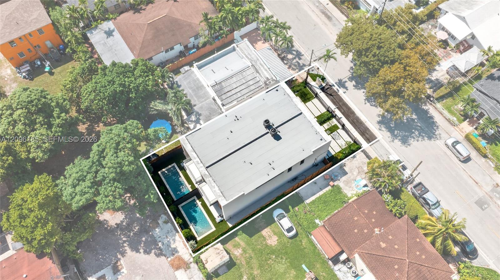925 SW 10th Avenue