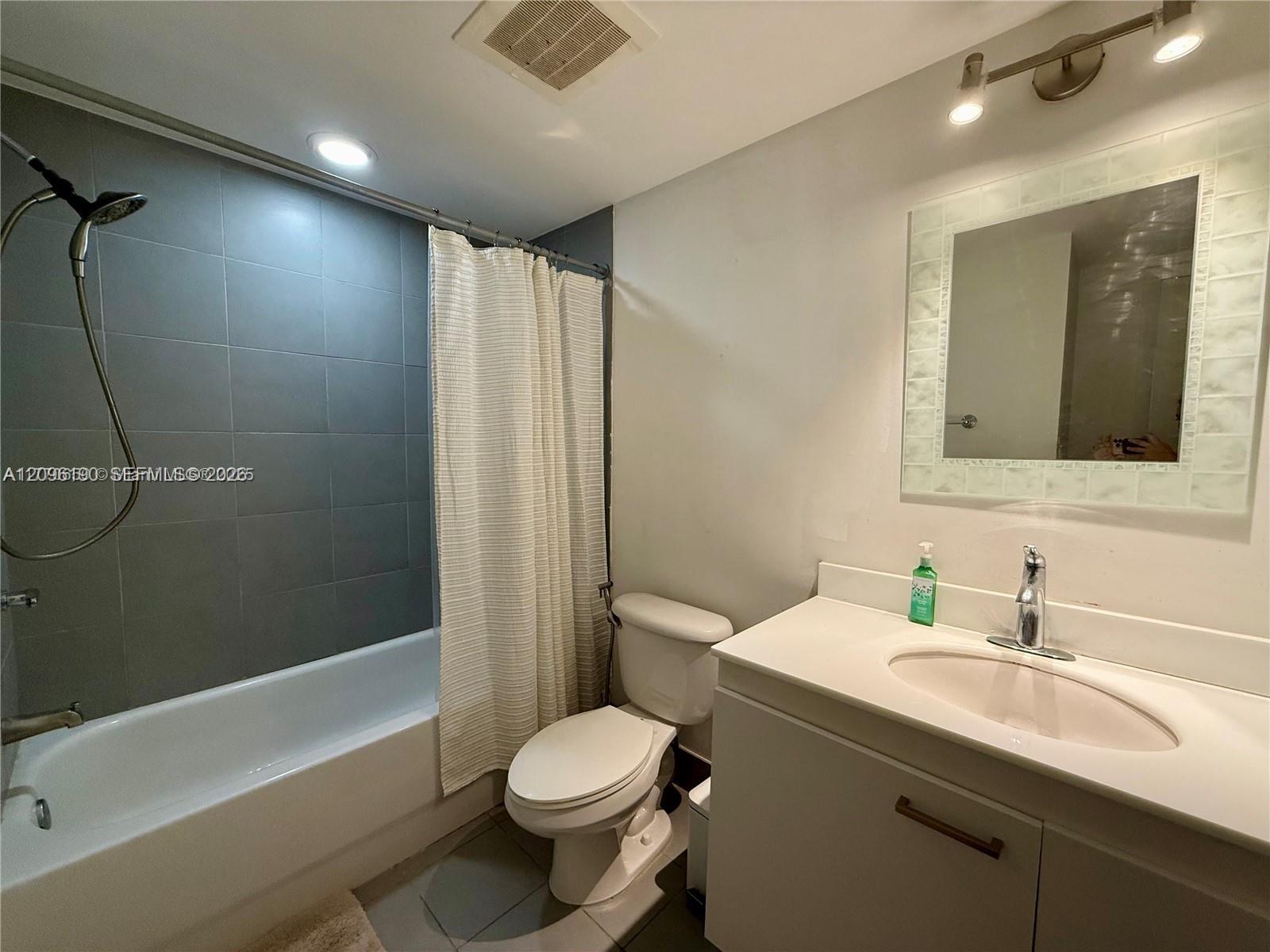 92 SW 3rd Street