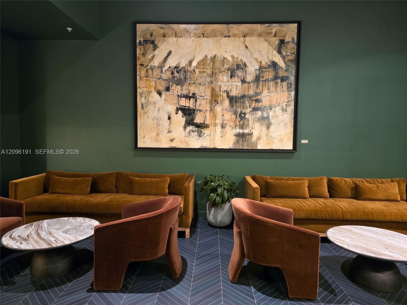 11 NE 6th Street gallery image #23