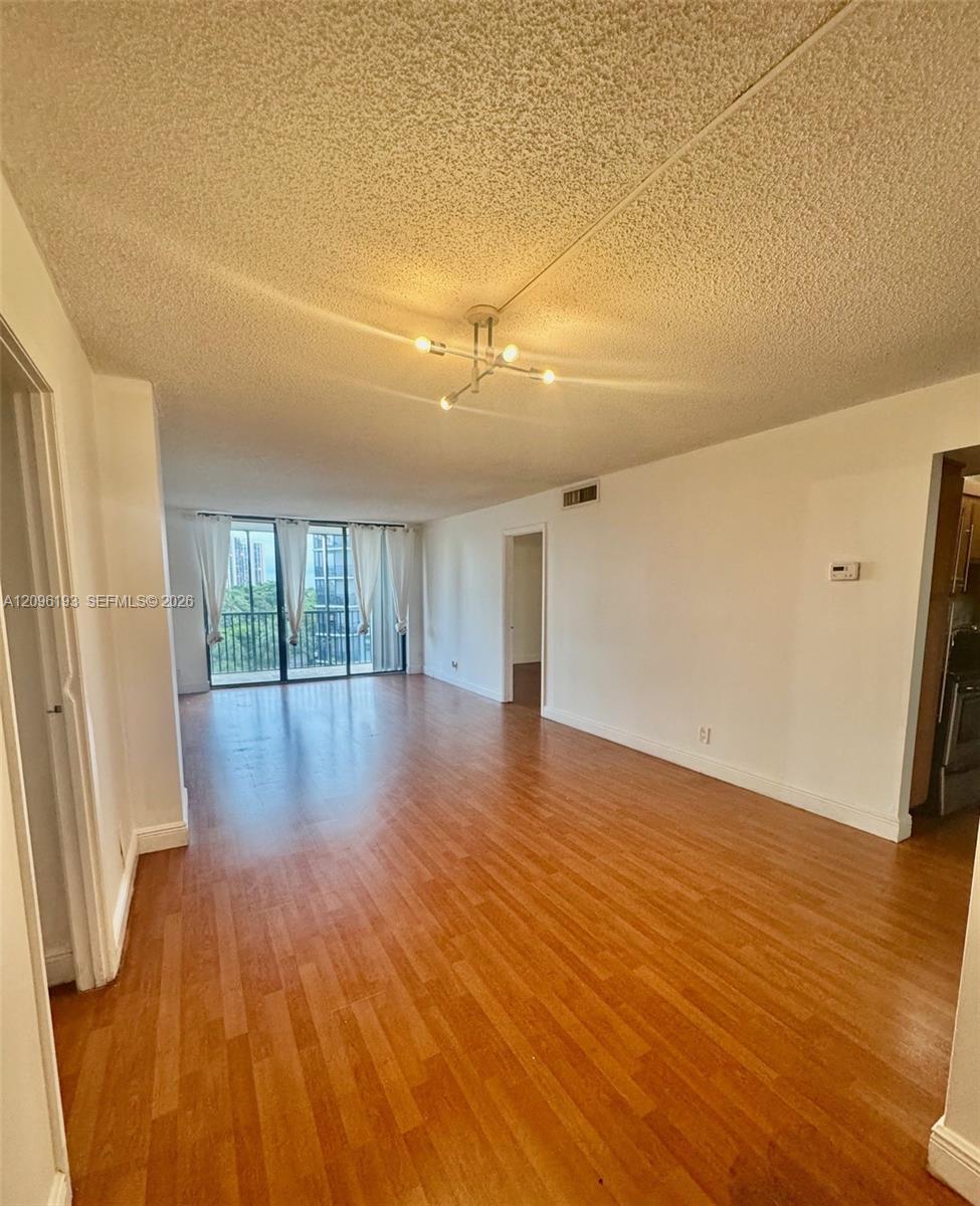 3475 N Country Club Drive