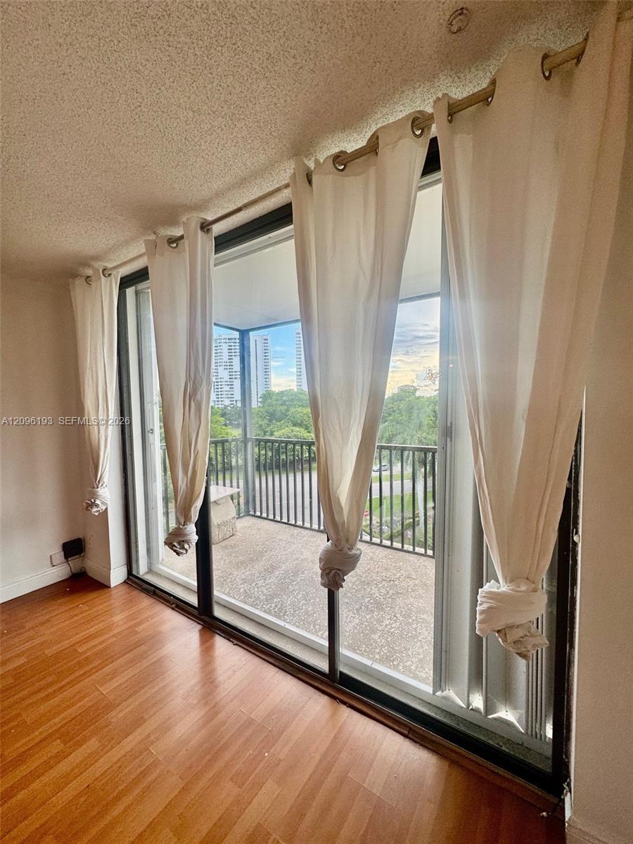3475 N Country Club Drive