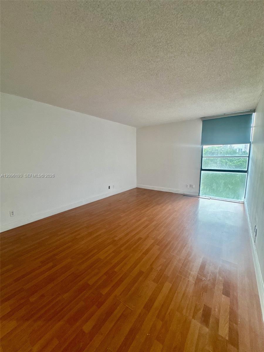 3475 N Country Club Drive